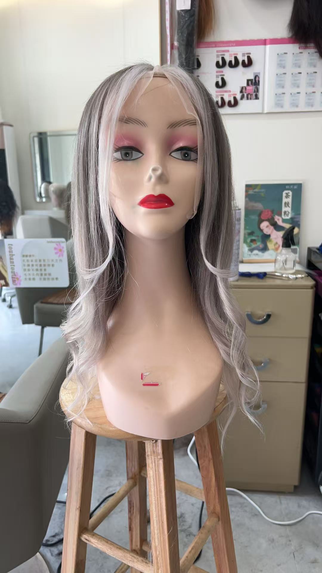 MEBARY Silver Blonde Ombre Human Hair Wig with Natural Hairline